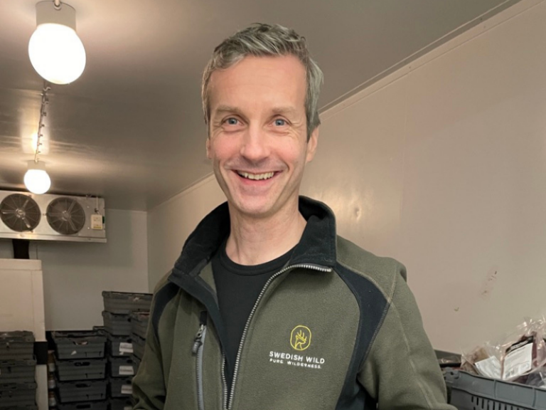 Patrik Björklund i Swedish Wilds lokaler